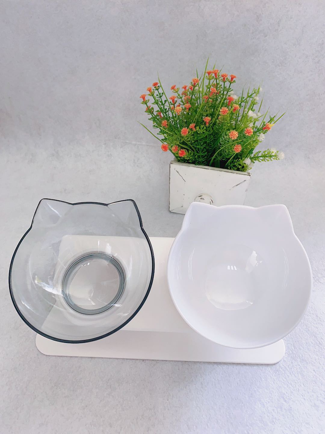 Cervical Vertebra Cat Food Bowl
